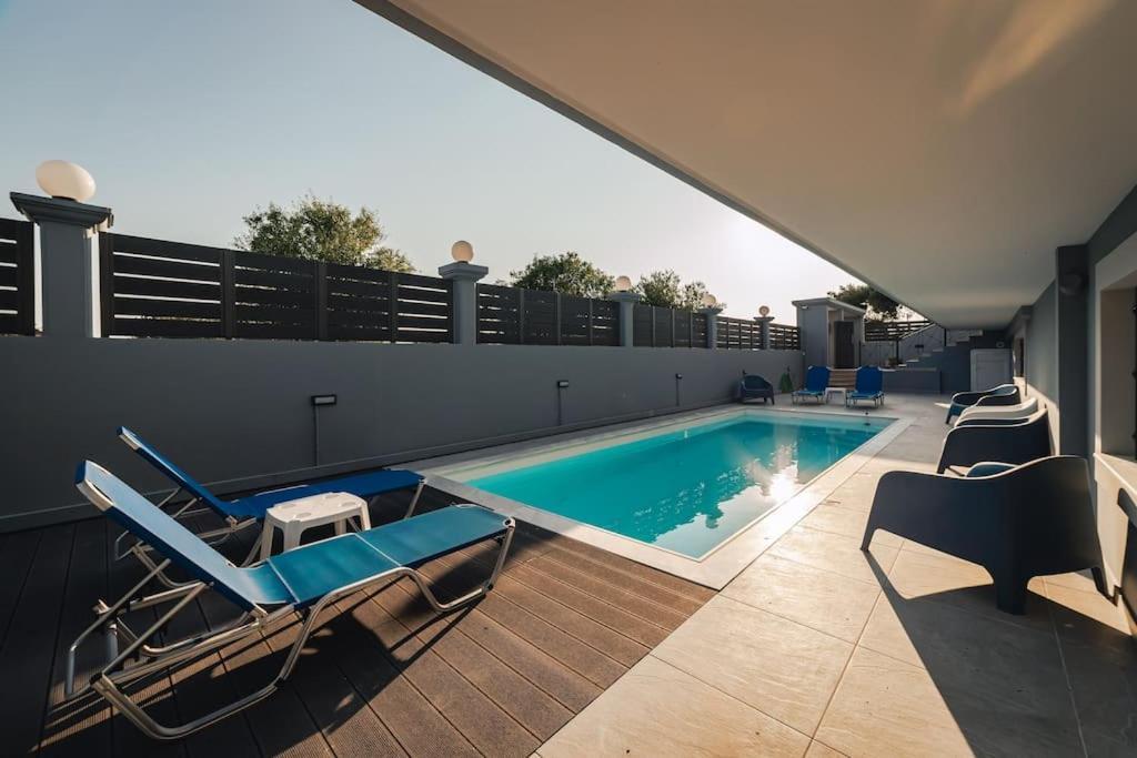 Villa Fran & Paul Kalivia Thorikou Экстерьер фото